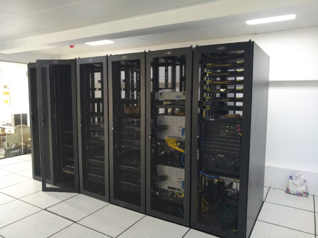 [field:title function='htmlspecialchars(@me/] 